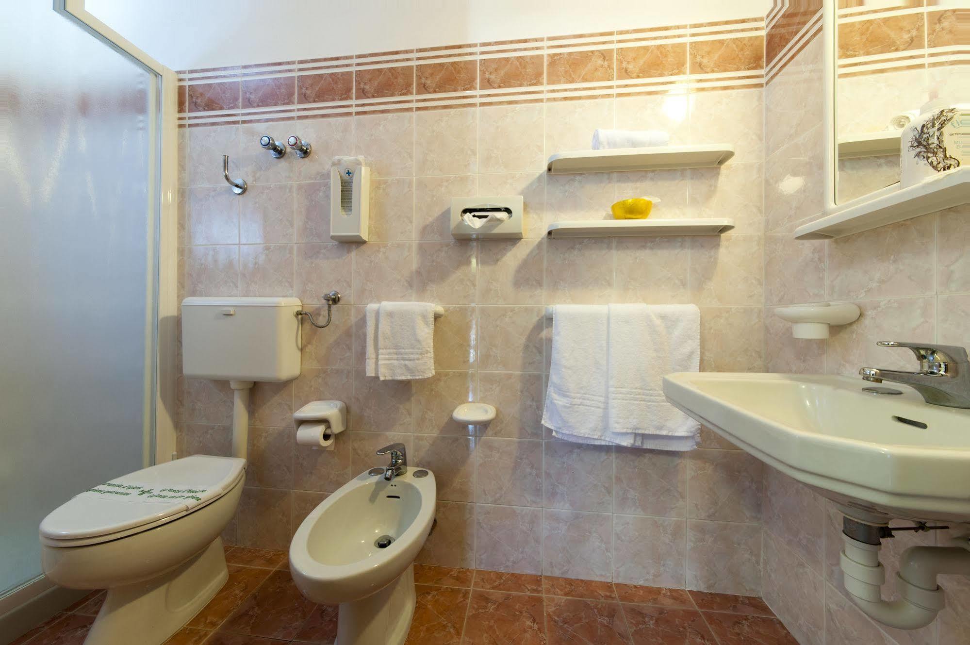 Hotel La Palma Sant'Angelo  Exteriör bild