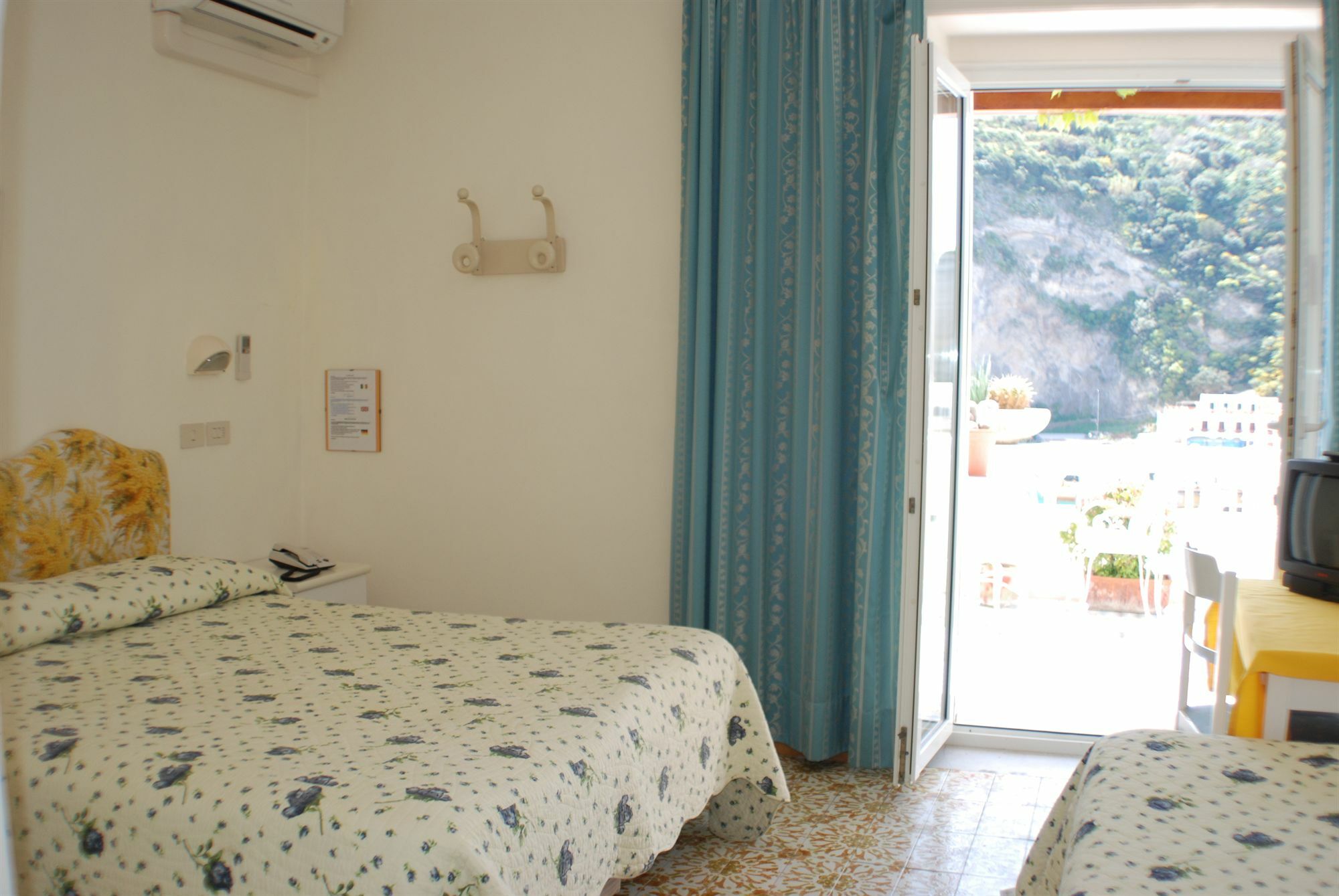 Hotel La Palma Sant'Angelo  Exteriör bild